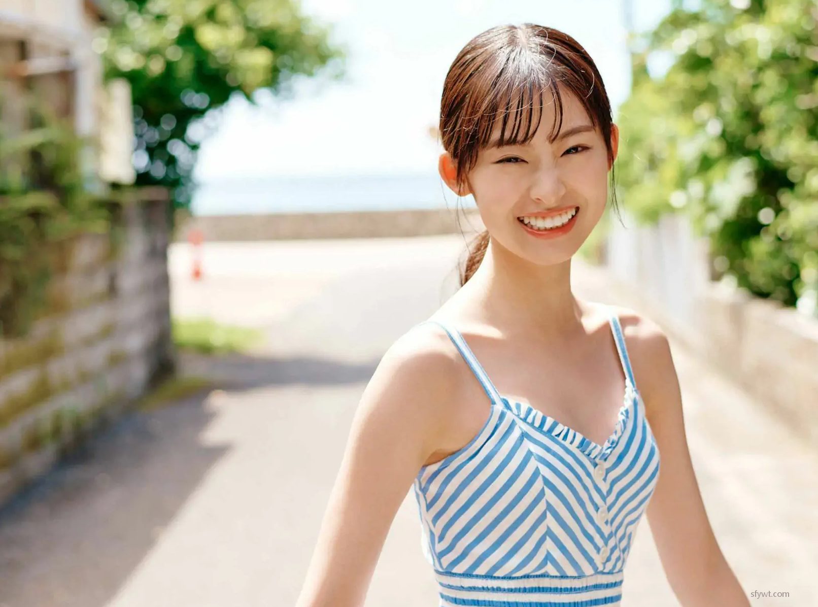 Ayaka [photobook] ʻҥݤȤ17r (64P) Imoto 1ҳ